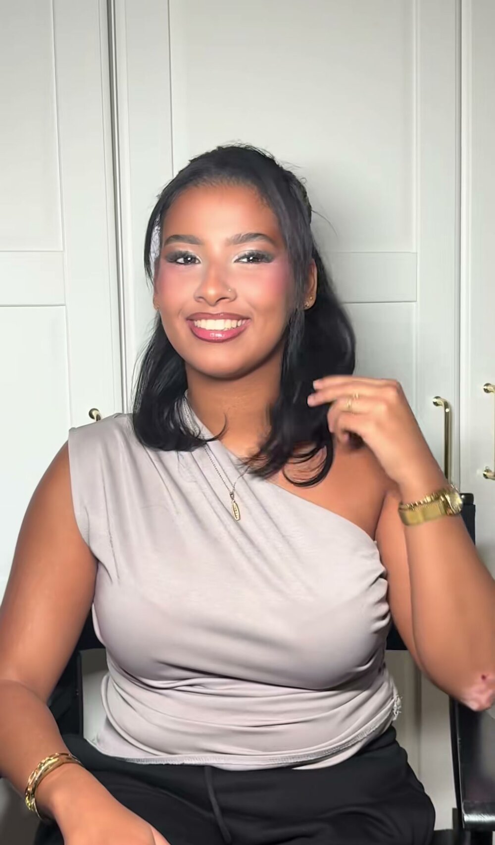 Soft glam make-up look
